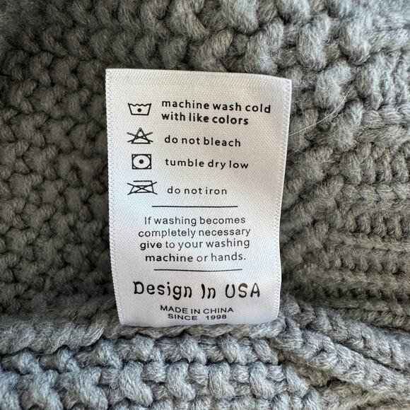 YEXIPO Chunky Turtleneck Gray Sweater Size Medium Relaxed Fit Minimalist Boho - Picture 10 of 10